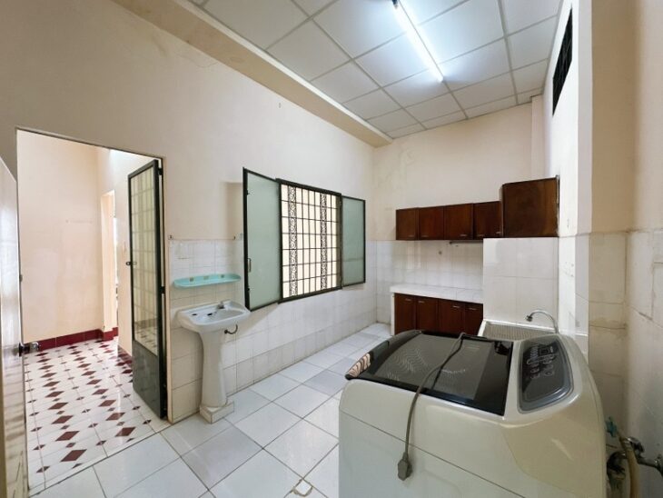 Bán nhà đường Chu Văn An, Hiệp Phú, Q9, TP HCM. DT 96m2, 2PN, SH. Giá 6.9 tỷ. LH: 0933125879