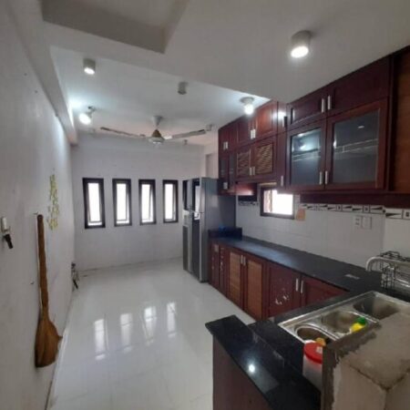 CHỈ 3.9 TỶ MÀ CÓ 5 TẦNG BTCT- TẶNG NỘI THẤT- VÀI BƯỚC RA HẺM XE TẢI VÀ RA GA METRO CV LÊ THỊ RIÊNG