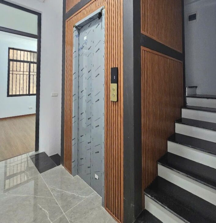 Lĩnh Nam Nhà Phân Lô 5 tầng, 2 mặt thoáng. View Hồ Thế Đất Vượng Khí, Tài Lộc Hưng Thịnh!