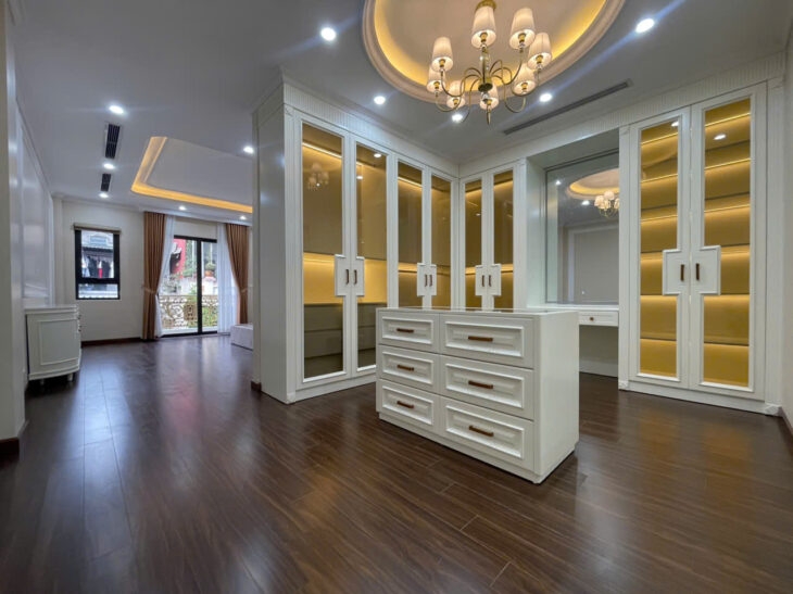 HIẾM ! Bán nhà khu 918 Phúc Đồng 82m x 7T thang máy, gara oto 4 cái, khu phân lô, dân trí, ở sướng.