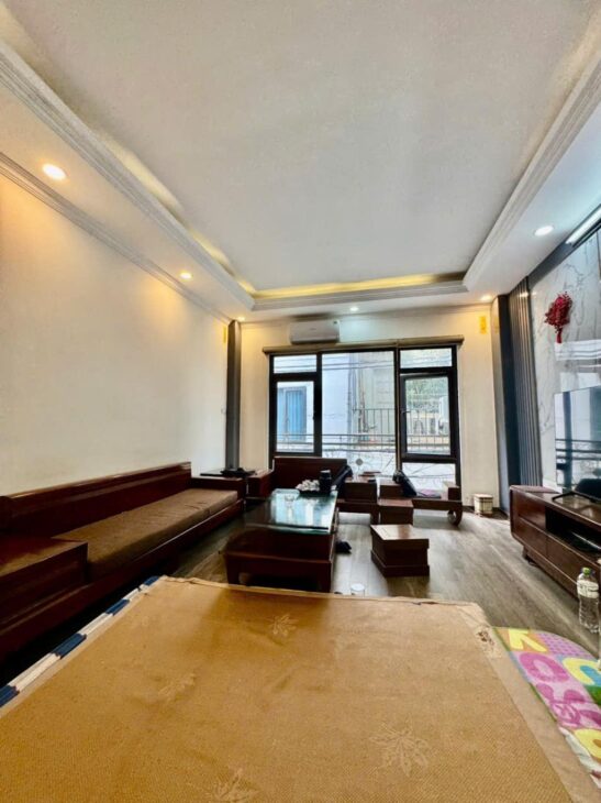 Bán nhà Giải Phống, Hoàng Mai, Ô tô vào nhà, 6T TM, 58m2, 15 tỷ(MTG)