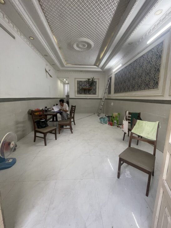 🔥 1) NHÀ MẶT TIỀN KHU TRUNG TÂM – GIÁ CHỈ 2.5 TỶ