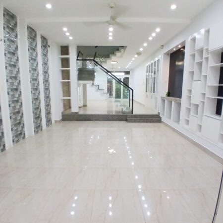 + HẺM XE TẢI – P.12 TÂN BÌNH – NỘI THẤT TIỀN TỶ CAO CẤP NHẬP KHẨU – DT 5m x 20m – 4 TẦNG BTCT