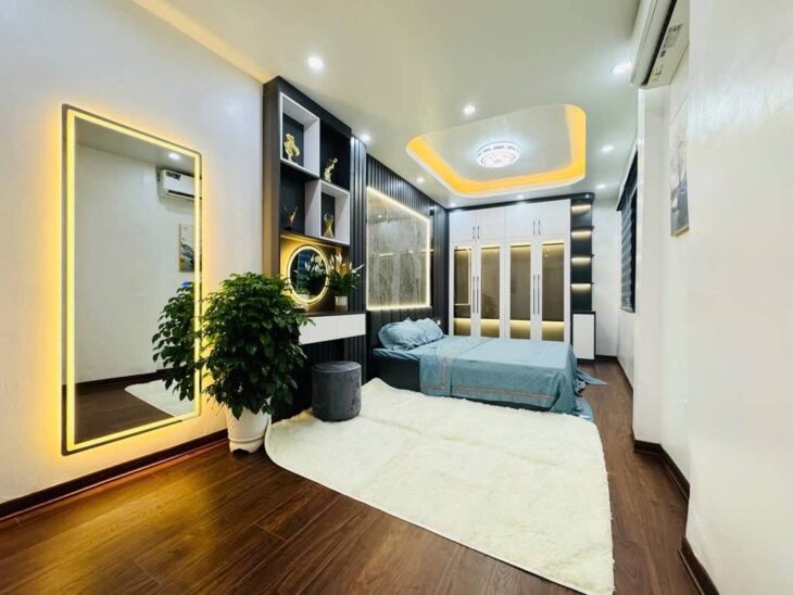 BÁN NHÀ KẺ TẠNH LONG BIÊN,ĐẸP LONG LANH, OTO 7 CHỖ TẬN CỬA, 35M NHỈNH 6 TỶ(TL)