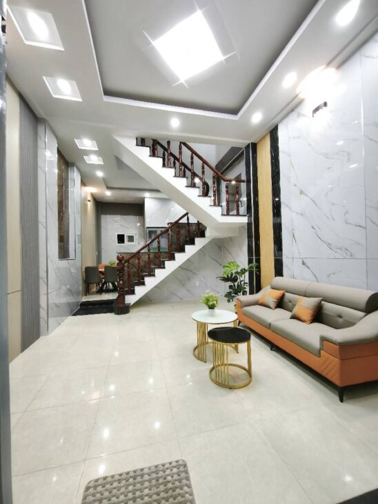 Bán nhà Chính chủ chưa qua kinh doanh gần 60m2 🏠 full nội thất,Đường ô tô vào nhà , full nội