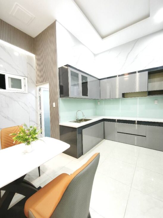 Bán nhà Chính chủ chưa qua kinh doanh gần 60m2 🏠 full nội thất,Đường ô tô vào nhà , full nội
