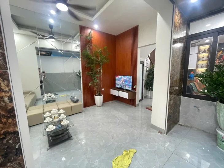 Bán Nhà Ngõ Hoà Bình Khâm Thiên 41m2. 4 tầng. mặt tiền 4m. giá 8.7 tỷ Đống Đa Hà Nội