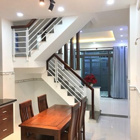 NHÀ MỚI HẺM XE HƠI NGỦ TRONG NHÀ – NGANG 4 DÀI 12 M – 2 TẦNG – 2PN 2 WC – GIÁ NHĨNH 4 TỶ