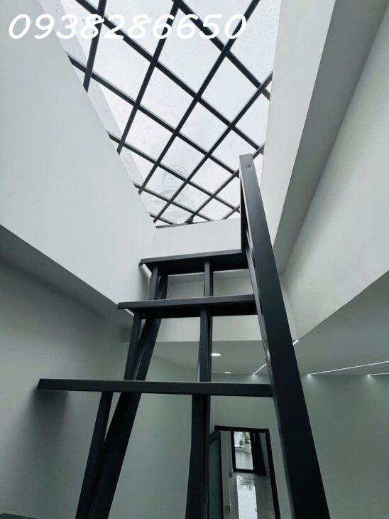 Bán Nhà 6 Tầng Đường Trung Mỹ Tây Q12 – DT: ( 4m x 18m ) , 72m2 – SHR- Giá: 8,650 Tỷ.TL..