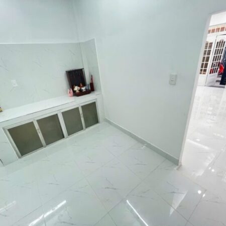 Bán nhà đường Số 11, Phường Trường Thọ, Thủ Đức. DT 48m2, 2 tầng, 3PN, SH, giá 4.45 tỷ.