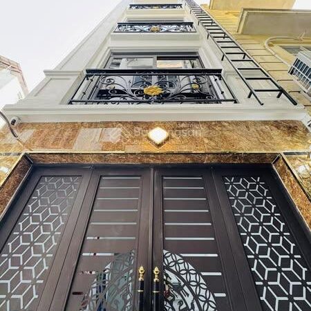 Tòa CHDV gần ô tô 11 PKK * 6 tầng – thang máy – full PCCC – DT 50 triệu/tháng – ngõ thông