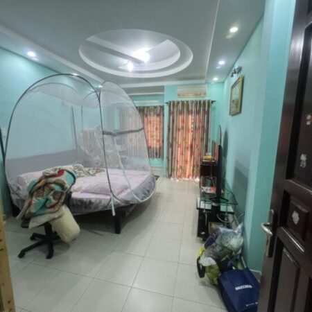 Chính chủ gửi bán nhà 4x20m, 3 tầng sân thượng, đối diện công viên Cao Lân – 18 tỷ