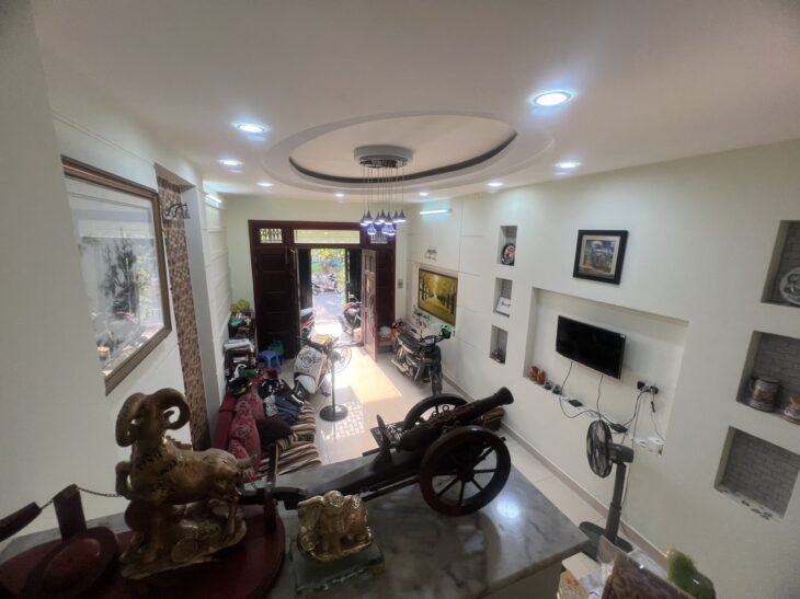 Chính chủ gửi bán nhà 4x20m, 3 tầng sân thượng, đối diện công viên Cao Lân – 18 tỷ