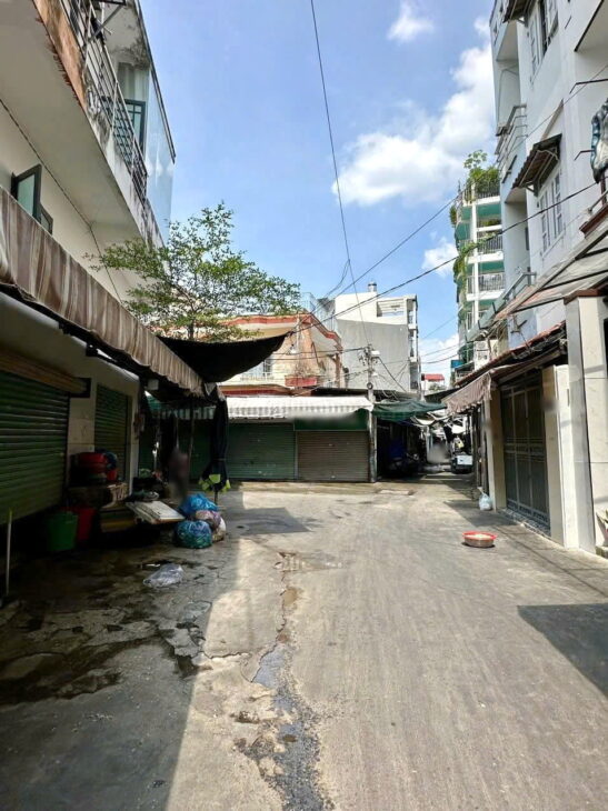 Bán nhà Nguyễn Thị Tần thông Dương Bá Trạc P.Chánh Hưng (P2Q8)