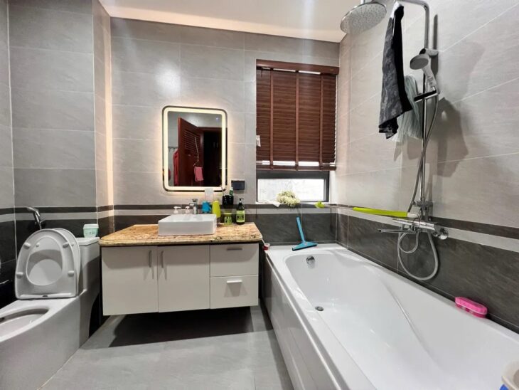 [THƠM] MP TRUNG HÒA NC – TÒA NHÀ 8T THANG MÁY – 123M MT 8M – LÔ GÓC VIEW HỒ