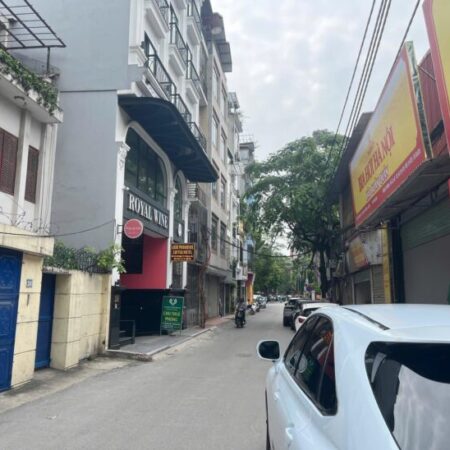 Phân lô Cầu Giấy, gara ô tô, ngõ thông kinh doanh, 75m, 25 Tỷ Phân lô Cầu Giấy, gara ô tô, ngõ thông kinh doanh, 75m, 25 Tỷ