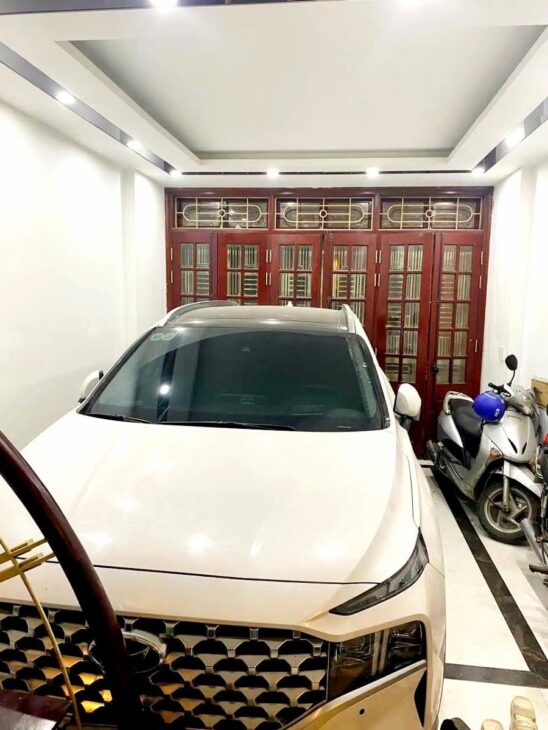 Phân lô Cầu Giấy, gara ô tô, ngõ thông kinh doanh, 75m, 25 Tỷ