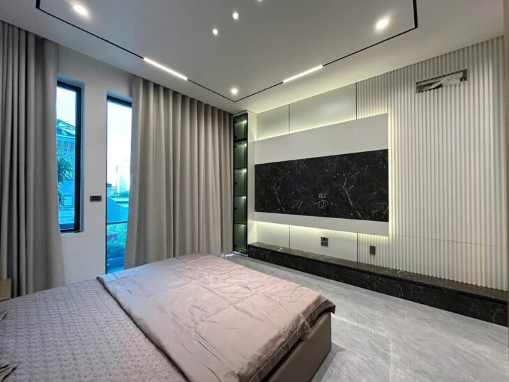 Mặt Phố lô góc ô tô tránh kinh doanh, Huy Du, Lưu Hữu Phước, 55m, 25 Tỷ