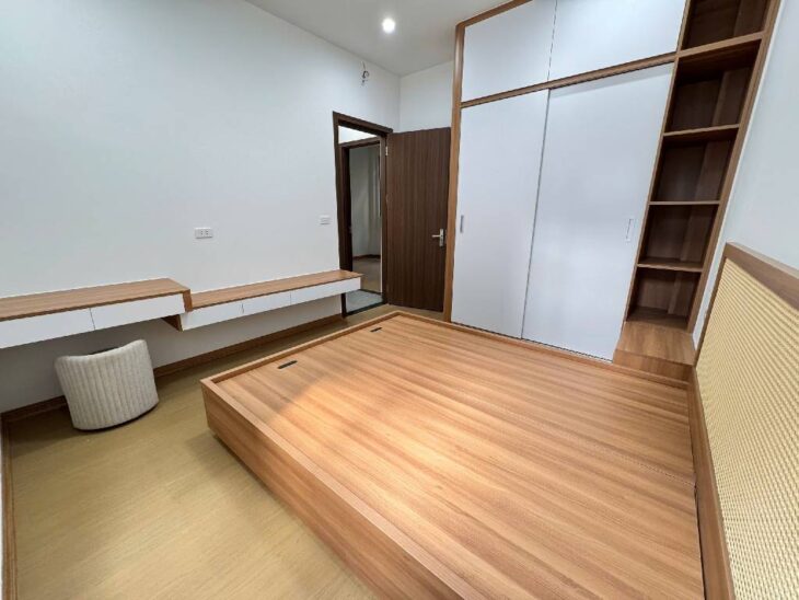 🏡 Hoàng Mai – 40m – 5 Tầng – Lô Góc – Ô Tô Đỗ Cửa – Mặt Ngõ Thông – Kinh Doanh Đỉnh