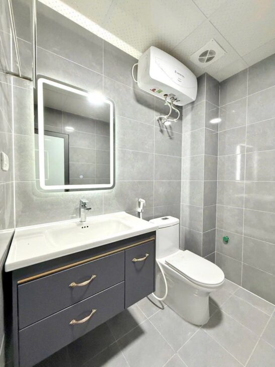 Tựu Liệt, Hoàng Liệt, hàng xóm Linh Đàm