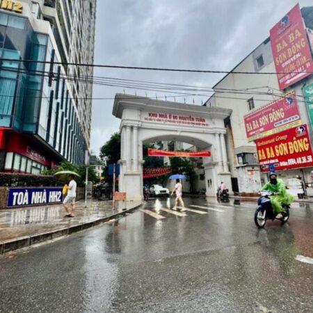 Tòa giáp 90 Nguyễn Tuân, 2 mặt thoáng, 3 xe con tránh, 60m, 18.9 Tỷ, 6 tầng thang máy