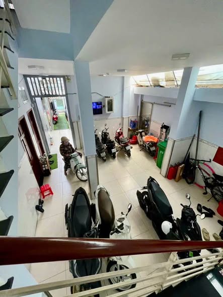 Nhà góc 2 mặt thoáng, 3 tầng, đường Lý Thường Kiệt, Quận Tân Bình,109m² (6×18, nở hậu 6.8m) – Giá