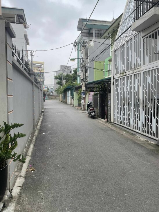 Bán lô góc 2 mặt ngõ 43.6 m2 Trâu Quỳ, giá nhỉnh 8.x tỷ, LH 0985865658