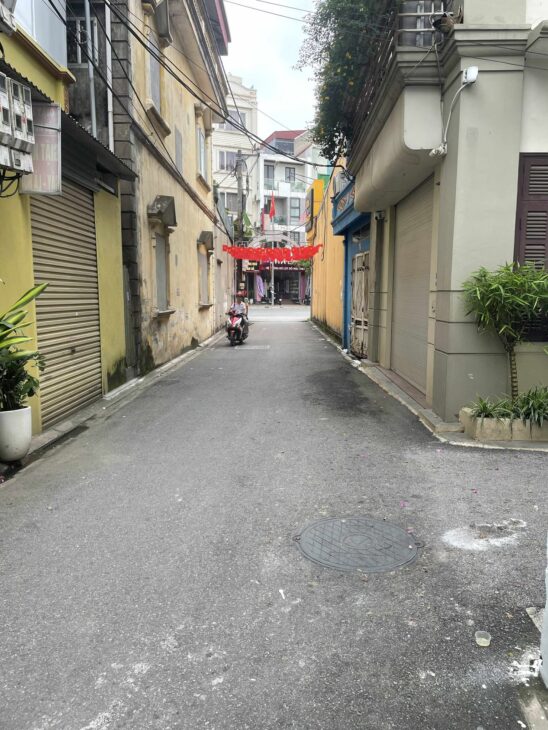 Bán lô góc 2 mặt ngõ 43.6 m2 Trâu Quỳ, giá nhỉnh 8.x tỷ, LH 0985865658