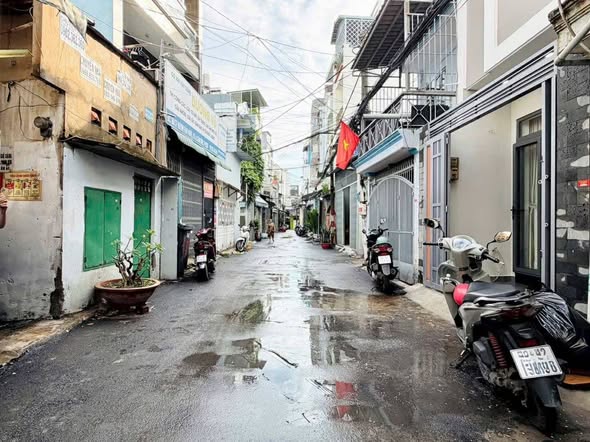 Nhà HXH Đường Huỳnh Văn Nghệ Phường 15 Quận Tân Bình Cũ. Nhà HXH Đường Huỳnh Văn Nghệ Phường 15 Quận Tân Bình Cũ.