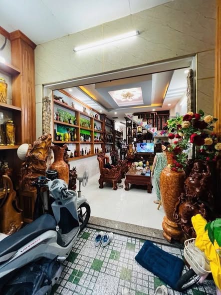 NHÀ HẺM XE HƠI – NGÃ TƯ 4 XÃ – GIÁP TÂN PHÚ