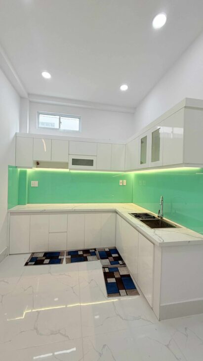 NHÀ 4 TẦNG BTCT MỚI ĐẸP KẾ TRƯỜNG VÕ TƯỜNG TOẢN, GẦN METRO QUẬN 12.