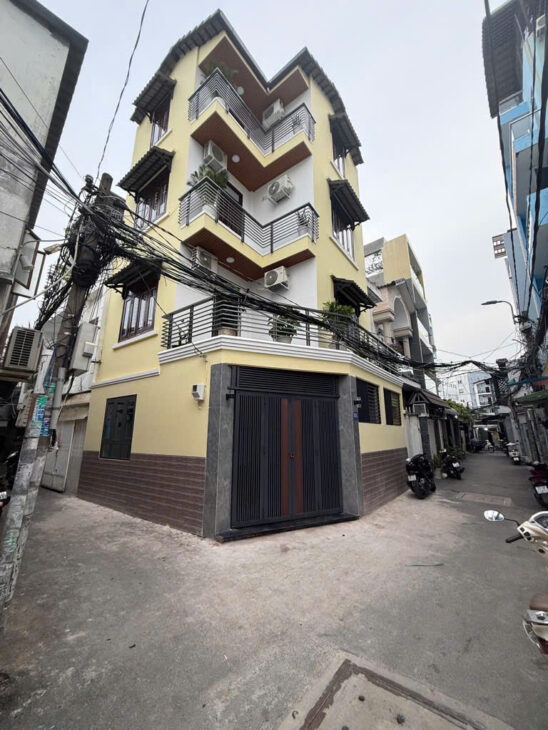 NHÀ GÓC 2 MẶT HẺM 6M XE HƠI QUAY ĐẦU – 9 ty 6
