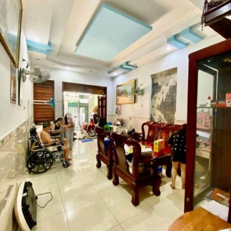 NHÀ CẤP 4 MỚI Ở NGAY SÁT HÃNG BIA HEINEKEN, ĐI BỘ RA SIÊU THỊ METRO – XE HƠI NGỦ NHÀ. HIỆP THÀNH