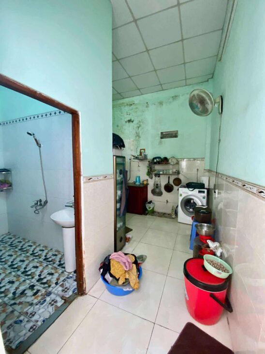 NHÀ CẤP 4 MỚI Ở NGAY SÁT HÃNG BIA HEINEKEN, ĐI BỘ RA SIÊU THỊ METRO – XE HƠI NGỦ NHÀ. HIỆP THÀNH