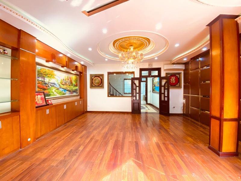 Phạm Tuấn Tài, lô góc vỉa hè kinh doanh, ô tô dừng đỗ, 70m, 32 Tỷ