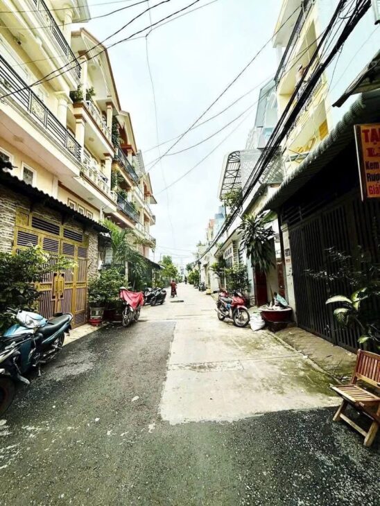 NHÀ 4 TẦNG SANG TRỌNG FULL NỘI THẤT 54M2, HẺM XE HƠI THÔNG TRẦN THỊ NĂM, TÂN CHÁNH HIỆP, QUẬN 12.