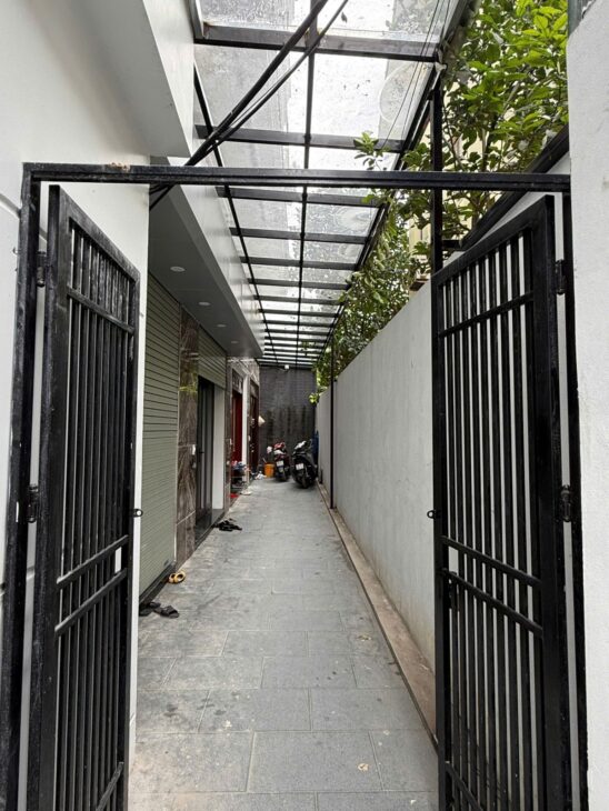 NHÀ ĐẸP GIANG BIÊN – 6 TẦNG FULL NỘI THẤT – NGÕ THÔNG Ô TÔ – GIÁ CHỈ 6 TỶ