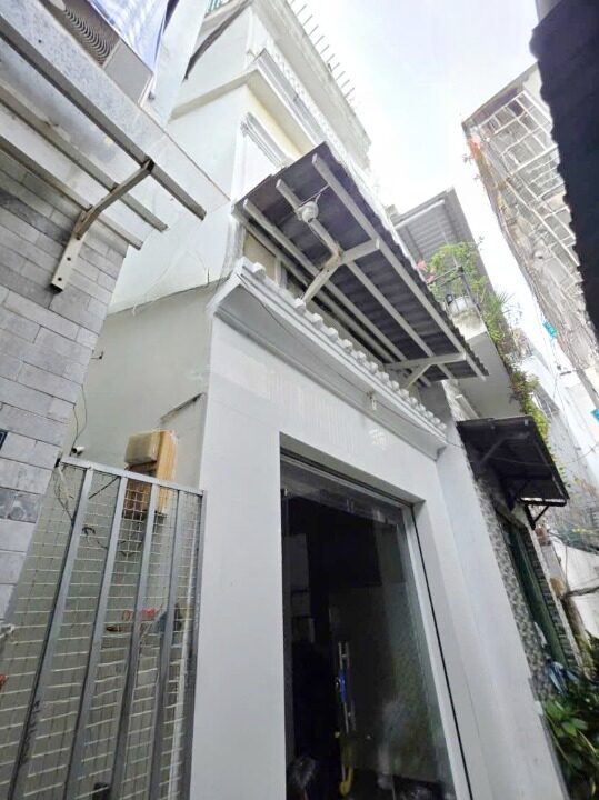 Nhà mới 3 tầng Dương Bá Trạc P1 Q8. Giá 5,25 tỷ TL