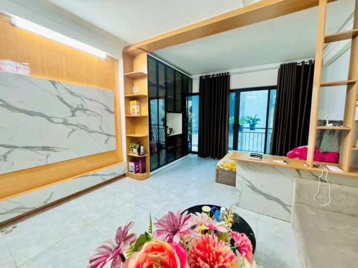 Nhà đẹp mặt ngõ Trích Sài – Tây Hồ, cách Hồ Tây 40m, DT35m2, 7 tầng, MT4.4m