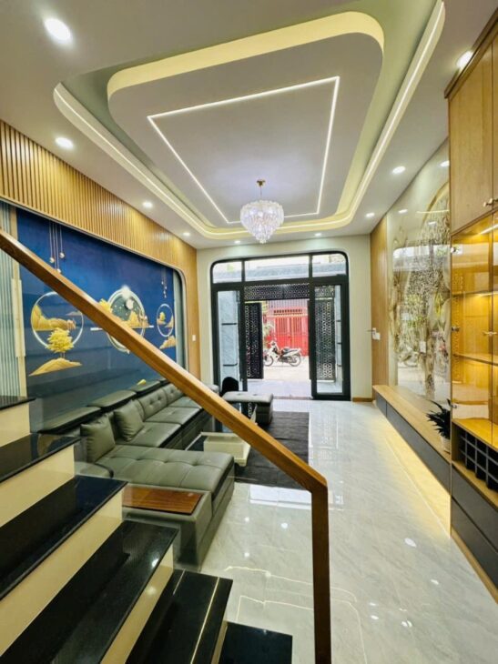 Bán nhà 3 tầng, 4PN đường 160, Phường Tăng Nhơn Phú A, Q.9. TP HCM. DT 58m2, SH, 5.8 tỷ.