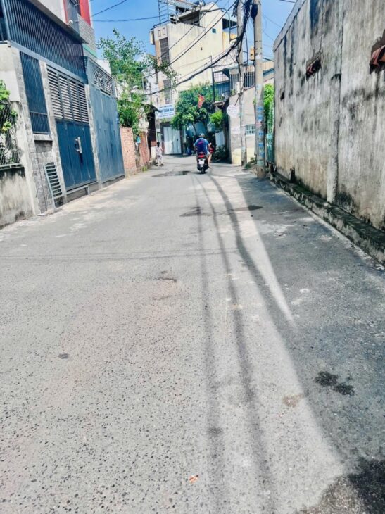 Bán nhà hẻm đường Số 8, Linh Trung, Thủ Đức, TP HCM. DT 107m2, 2PN, SH, giá 6.6 tỷ