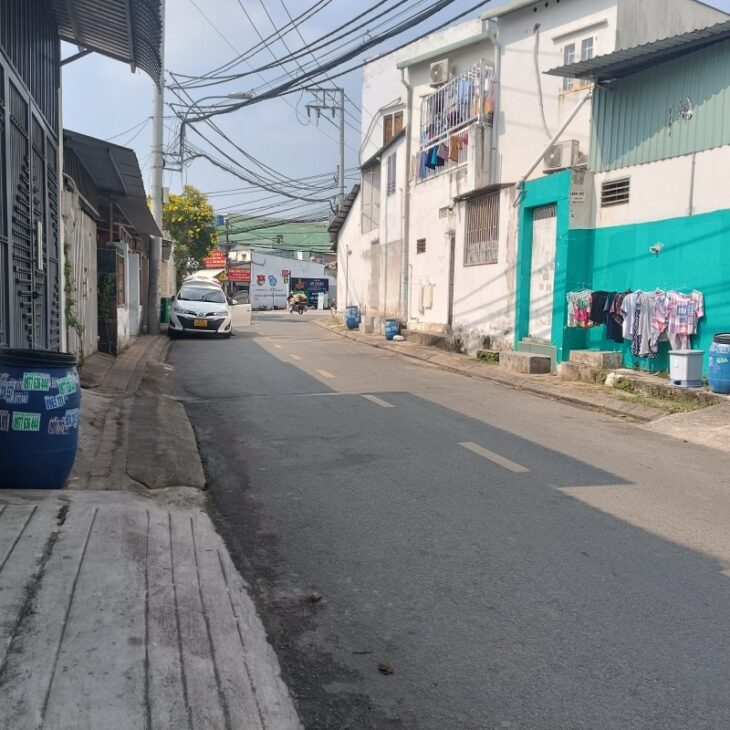 Bán nhà đường 494, Tăng Nhơn Phú A, Q9, TP HCM. DT 93m2, 2PN, SH. Giá 5.6 tỷ. LH: