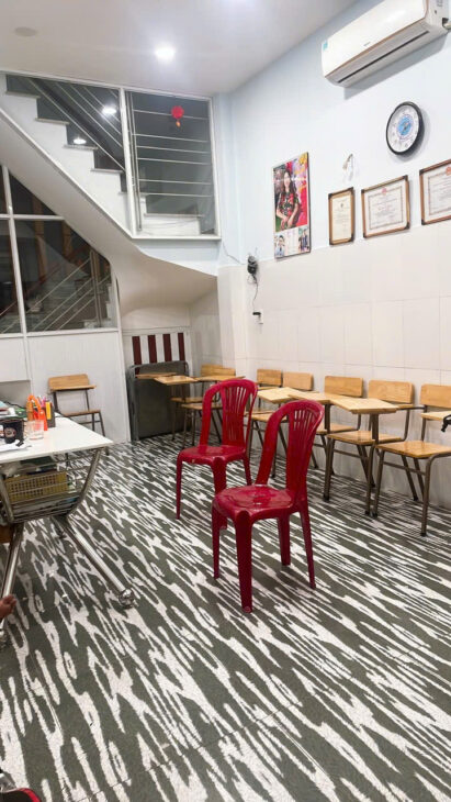 Bán nhà sát mặt Tiền Tân Hương, Hẻm 5m xe tải thông, 49m2, 3 tầng, Chỉ 7 tỷ xíu