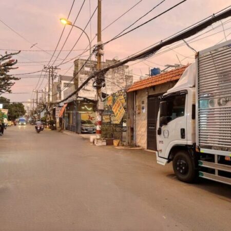 Nhà phố 3 lầu hẻm 8m Tô Ngọc Vân ngang 5.3m 132m2 ở ngay tặng NT đẹp chỉ 12.3 tỷ. Nhà phố 3 lầu hẻm 8m Tô Ngọc Vân ngang 5.3m 132m2 ở ngay tặng NT đẹp chỉ 12.3 tỷ.