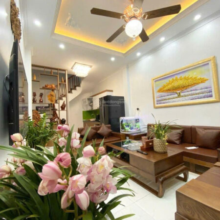 BÁN NHÀ 5 TẦNG, XUÂN ĐỈNH – BẮC TỪ LIÊM. SỔ VUÔNG, Ô TÔ ĐỖ CỔNG. GIÁ NHỈNH 4 tỷ