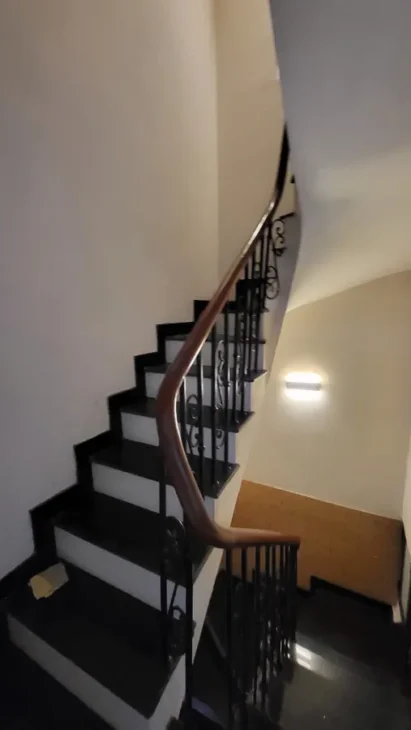 Bán Nhà Đê Trần Khát Chân 27m2. 4 tầng. mặt tiền 3.25m. giá 13.6 Tỷ Hai Bà Trưng Hà Nội