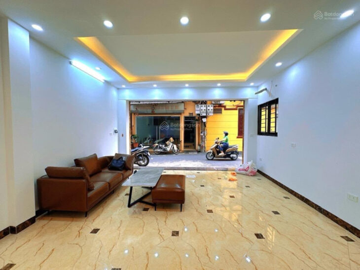BÁN NHÀ MỚI SIÊU ĐẸP – HOÀNG QUỐC VIỆT – LÔ GÓC – GARA OTO KINH DOANH 55m2*6 Tầng 21Tỷ