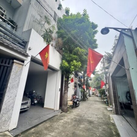 Biệt thự Mini, gần Lê Văn Chí, Linh Trung, Thủ Đức, 210m2 – Giá tốt.