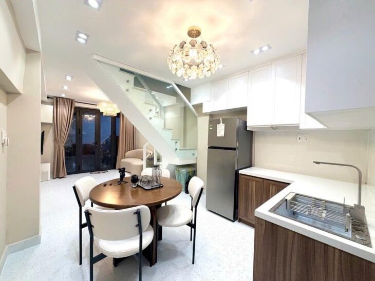 Bán nhà Đinh Bộ Lĩnh, P.26, 3.5x8m, 1 trệt, 1 lầu, 2 pn, 3wc, 5.4 tỷ, TL