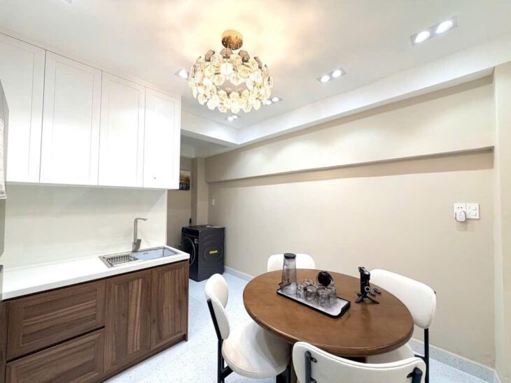 Bán nhà Đinh Bộ Lĩnh, P.26, 3.5x8m, 1 trệt, 1 lầu, 2 pn, 3wc, 5.4 tỷ, TL